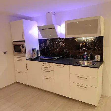 H2 Ap3 Mit Beheiztem Innenpool Apartman