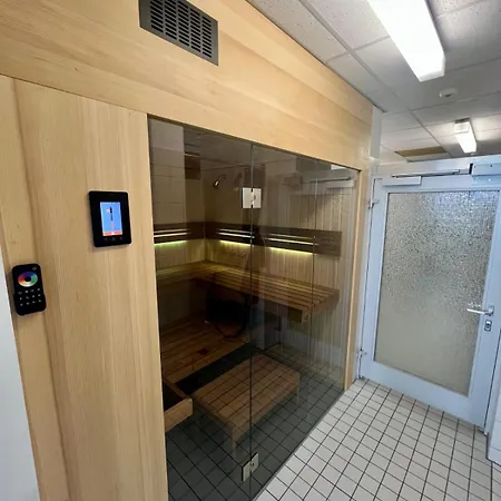 H2 Ap3 Mit Beheiztem Innenpool Apartman *